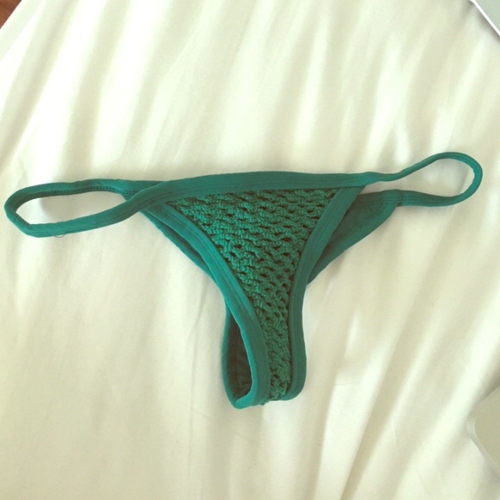 Posh Pua Crochet Green Bottoms size Small